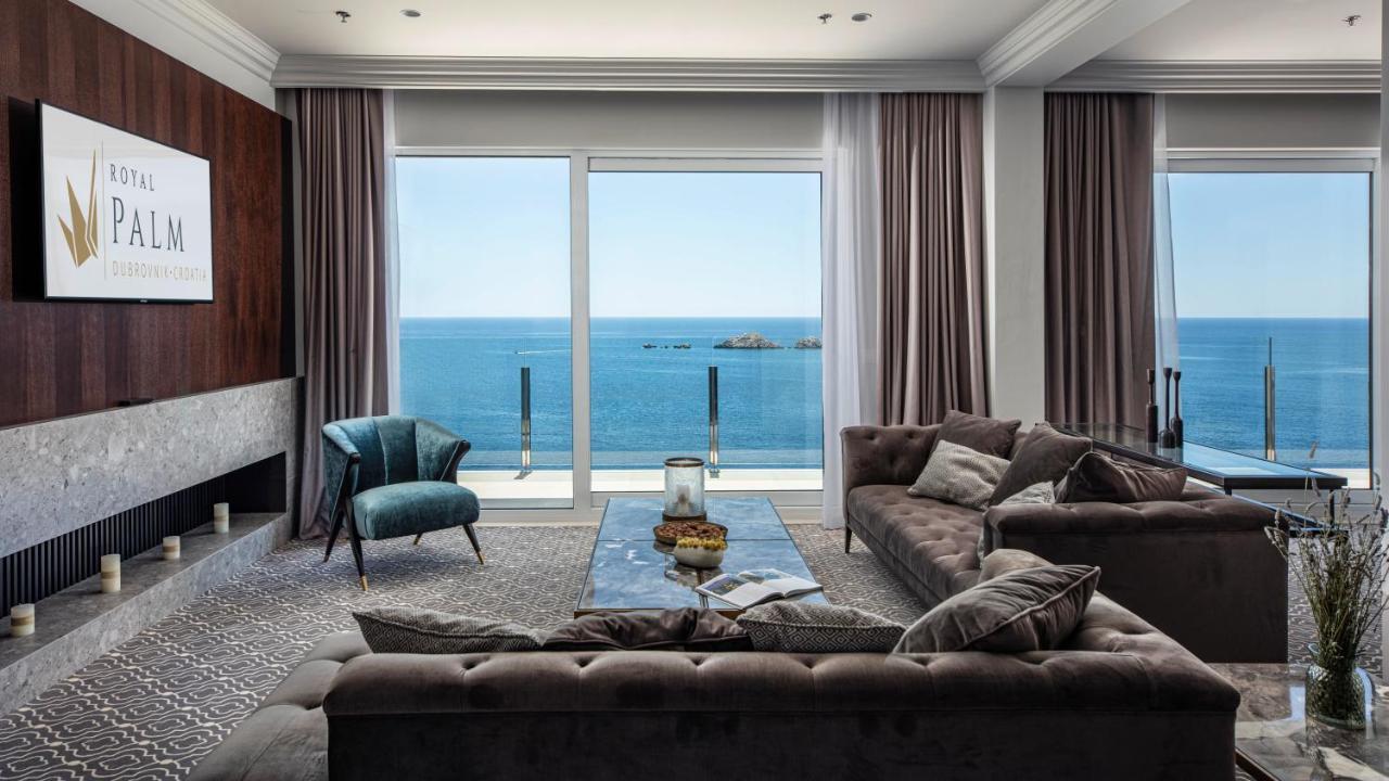 Royal Palm Hotel Dubrovnik Exterior foto The living room of a penthouse at the Ritz-Carlton, Herzliya